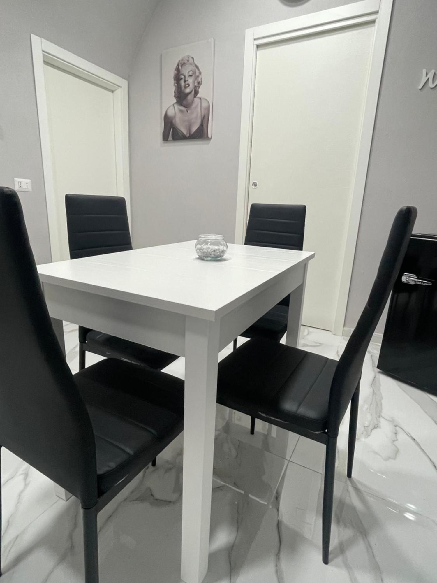 B&B Vittoria Napoli Ngoại thất bức ảnh